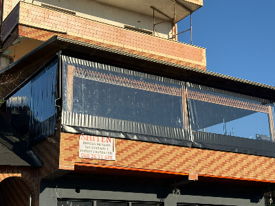 Mbyllje ambienti lokali me tenda xhelatine, Sauk Tirane Mbyllje ambienti lokali me tenda xhelatine, Sauk Tirane